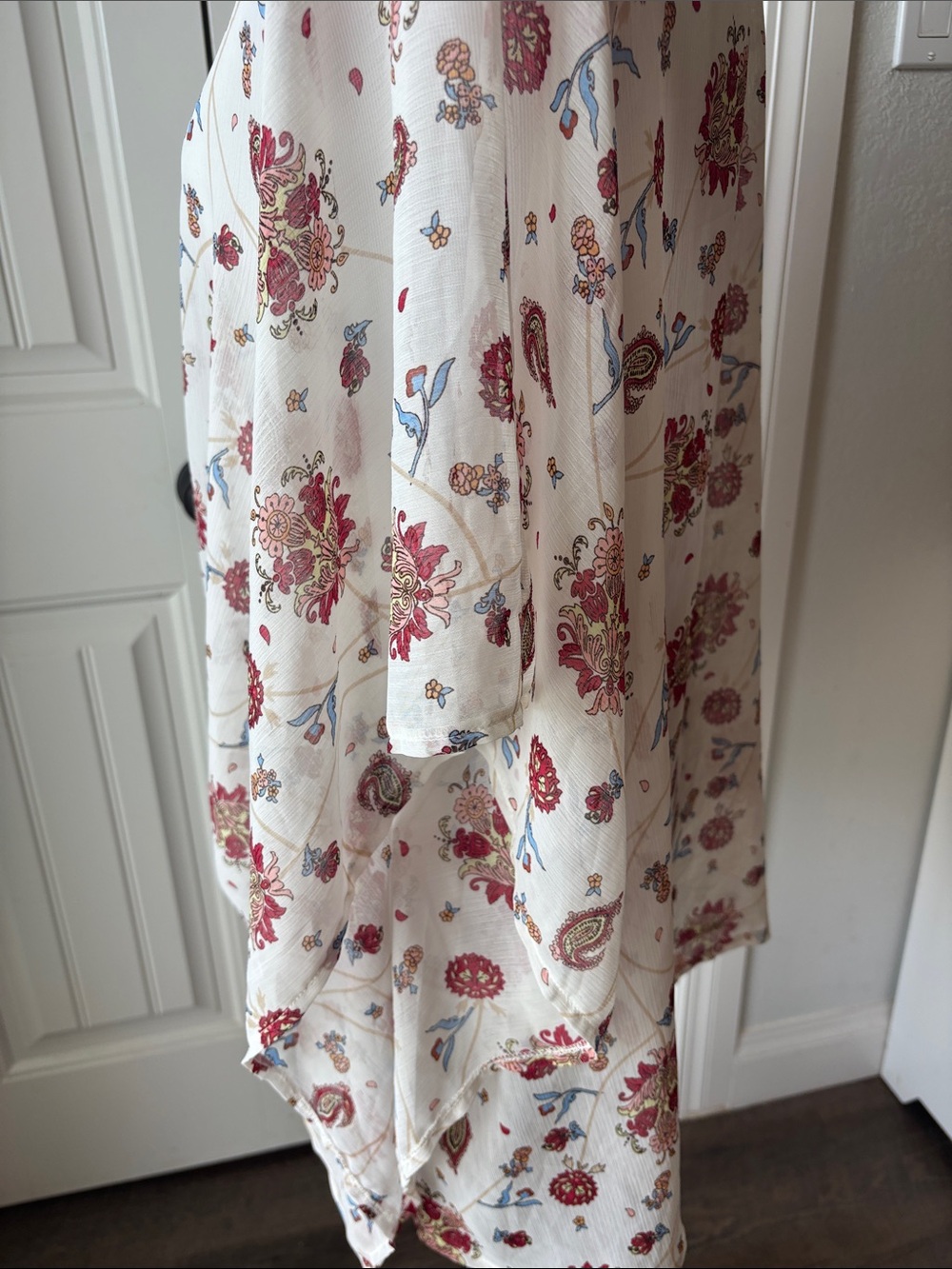 NEW YORK & Co Floral Tie-Front V-Neck Blouse - Cream with Red Floral - Picture 3 of 7